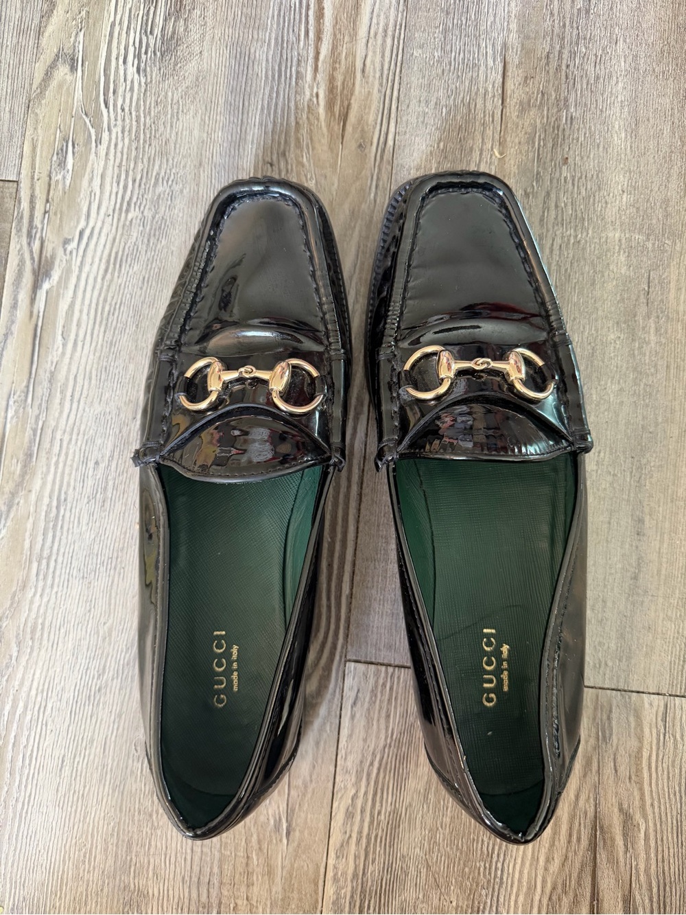 Gucci Black Patent Leather Loafers with Gold Horsebit - Picture 2 of 10